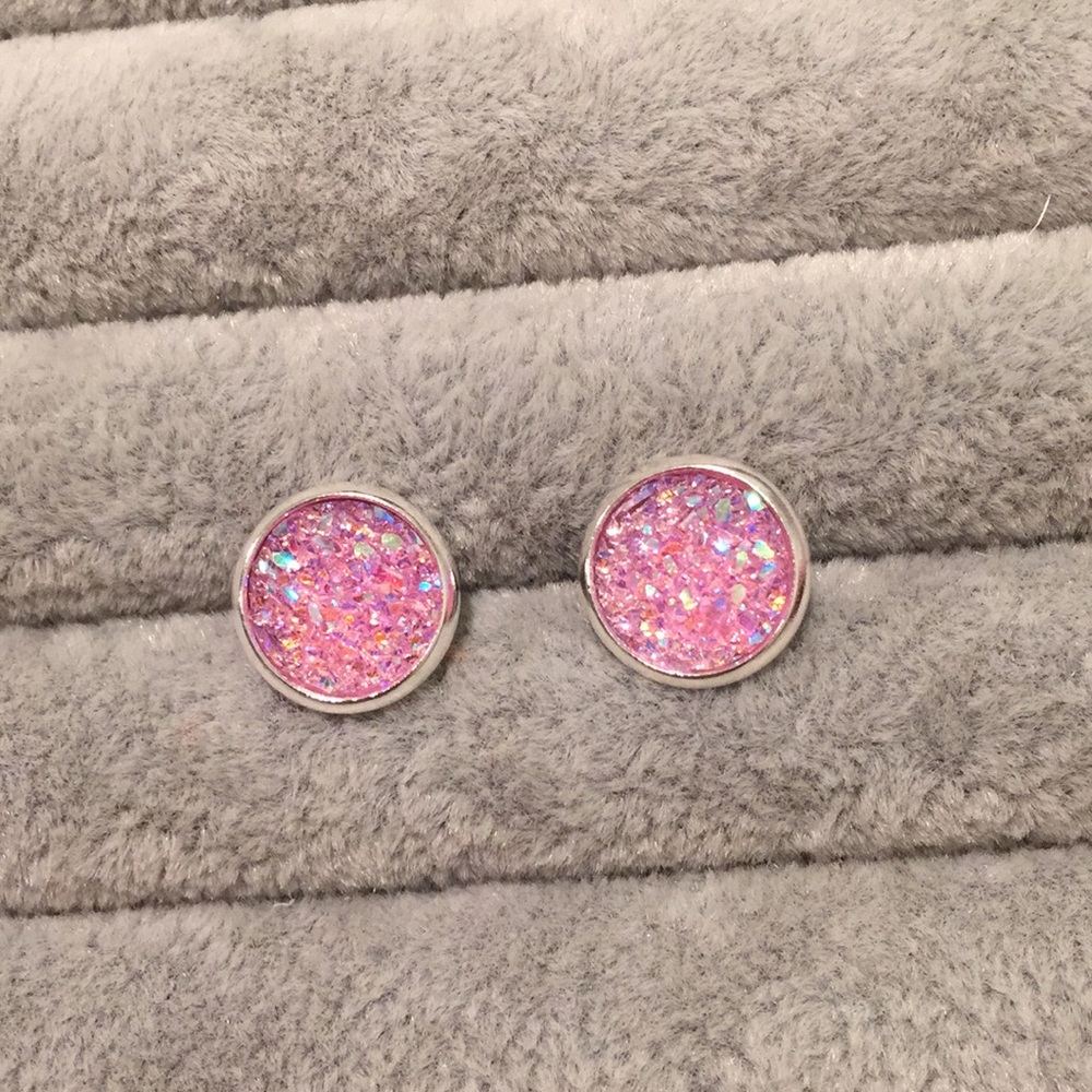 ✨2/$10✨ Pink druzy stud earrings